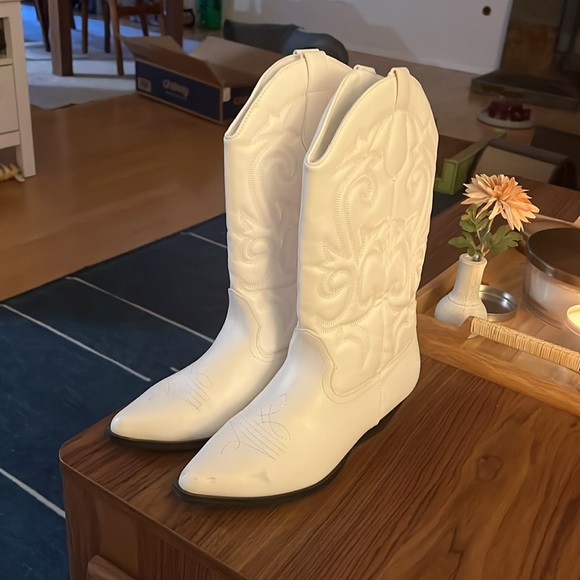 ASOS Andi flat western knee boots - Picture 4 of 4